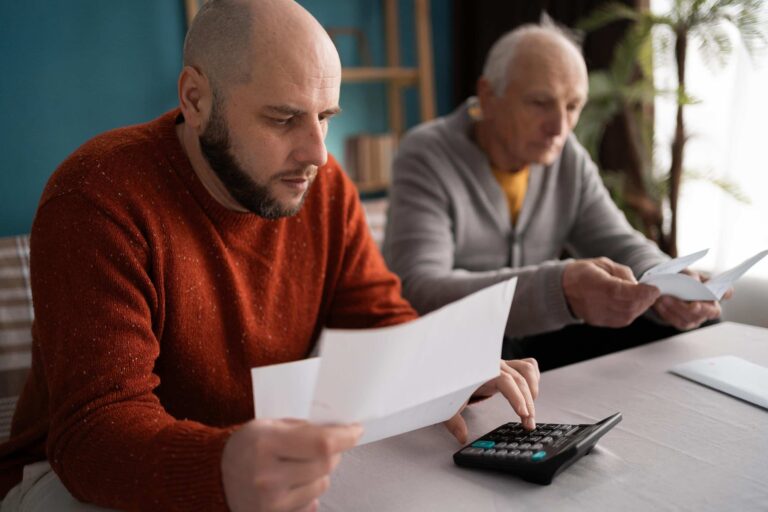 planlegging generasjonsskifte - to menn gjør ting