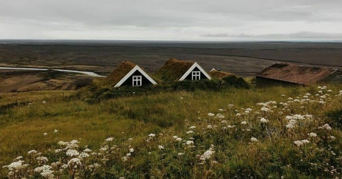 selge hytte selv - to hytter på fjellet