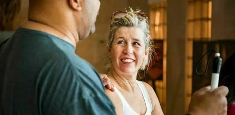 fri rettshjelp - kvinne og mann snakker sammen